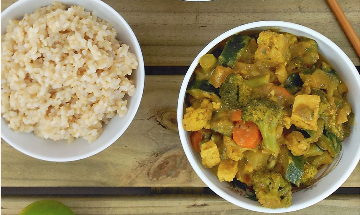 Curry de verduras y tofu